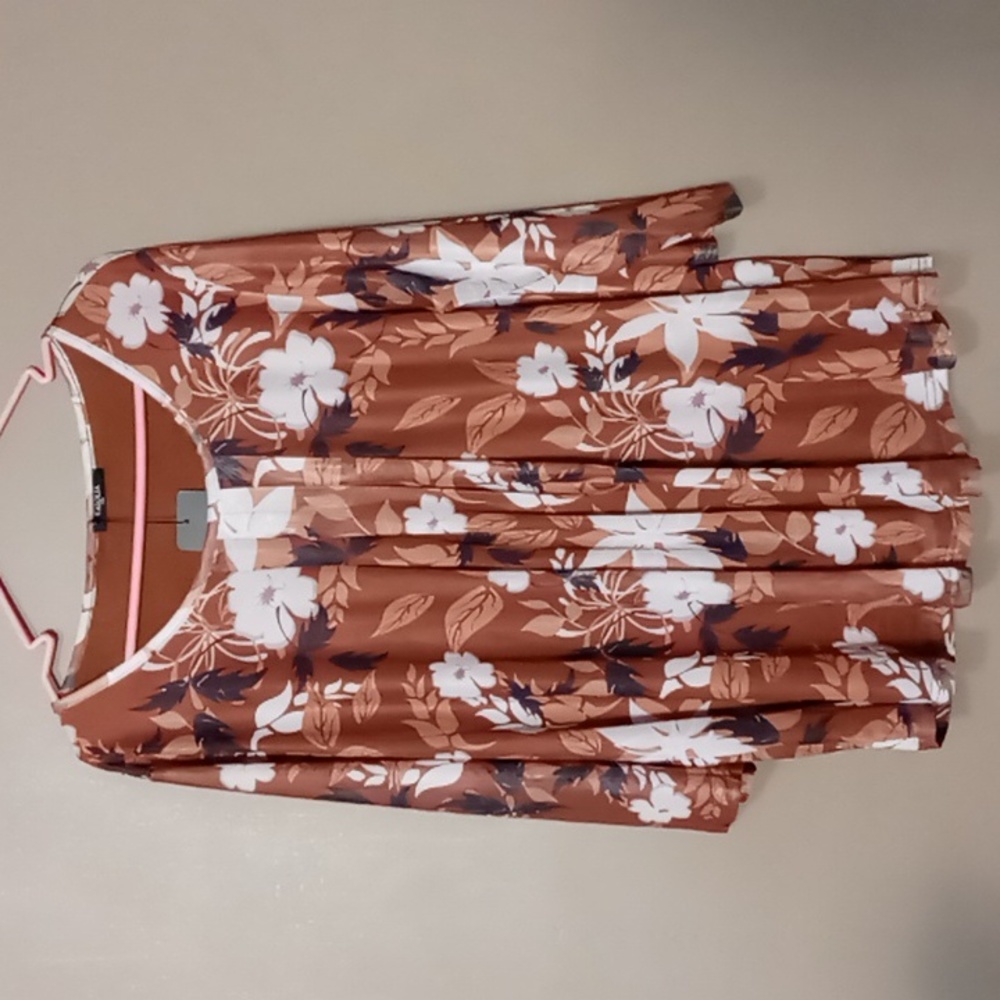 Valolia Brown Flowered 3/4 Sleeve Blouse w Attached Underlining XXL NWT